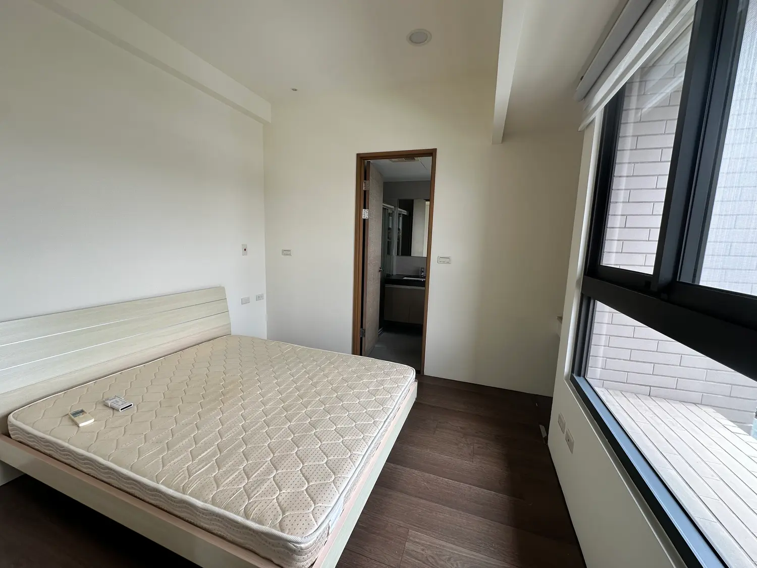 2 bedrooms apartment for sale in Houli District, Taichung City | NT$ 14 800 000 | 24 ping slide 8