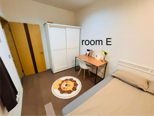 Private room for rent TWD 14 300 -  - 5 bedrooms