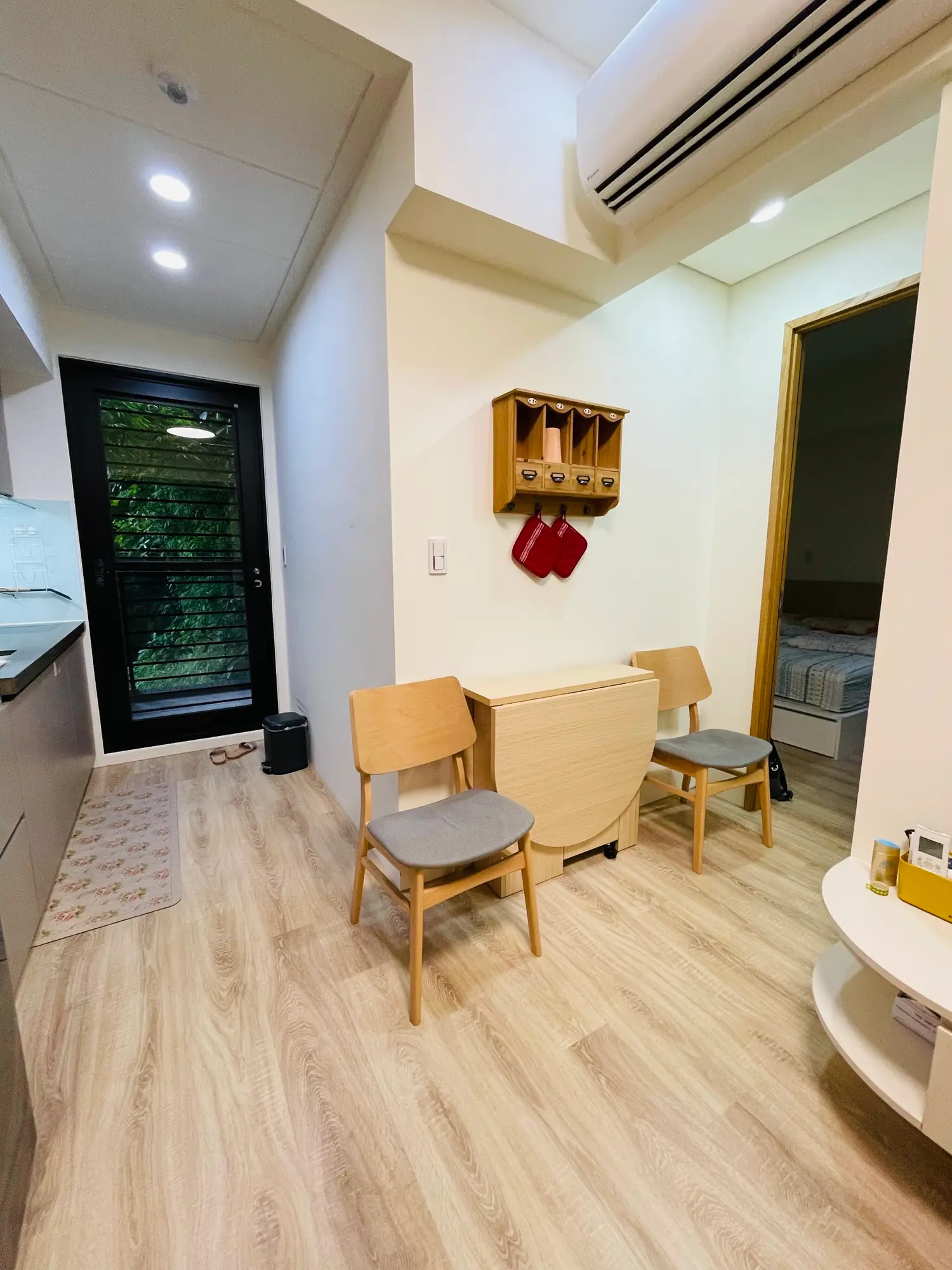2 bedrooms apartment for rent in Xinyi District, Taipei City | NT$ 49 000 | 13 ping slide 12
