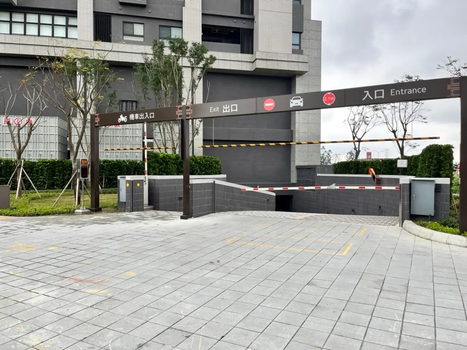 3 bedrooms apartment for rent TWD 30 000 - 21 ping - Guishan District,Taoyuan City slide 4