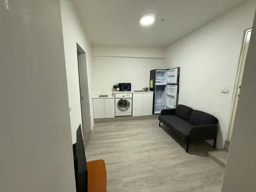 2 bedrooms apartment for rent in Songshan District, Taipei City | NT$ 30 000 | 13 ping slide 1