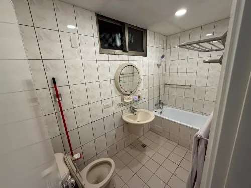 2 bedrooms apartment for rent in Songshan District, Taipei City | NT$ 30 000 | 13 ping slide 4