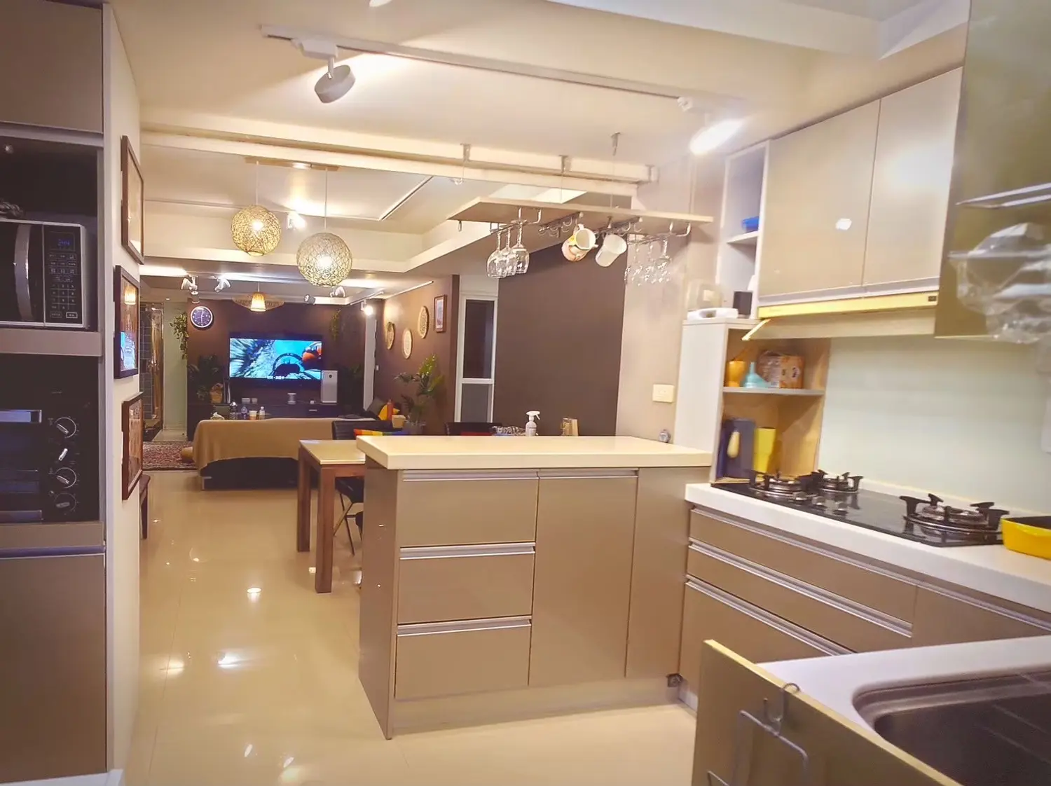 Private room for rent TWD 13 800 - 3 ping - Zhongzheng District,Taipei City slide 1