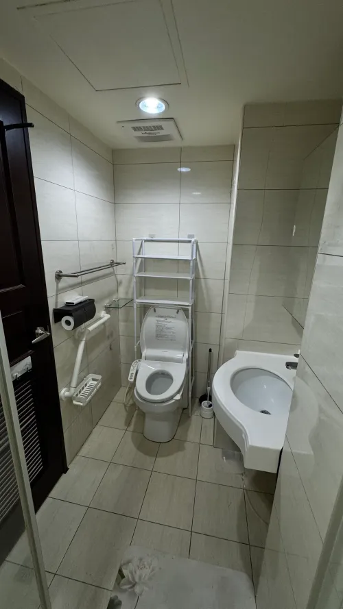 Apartment for rent TWD 28 000 - Yongyuan Road - 2 bedrooms