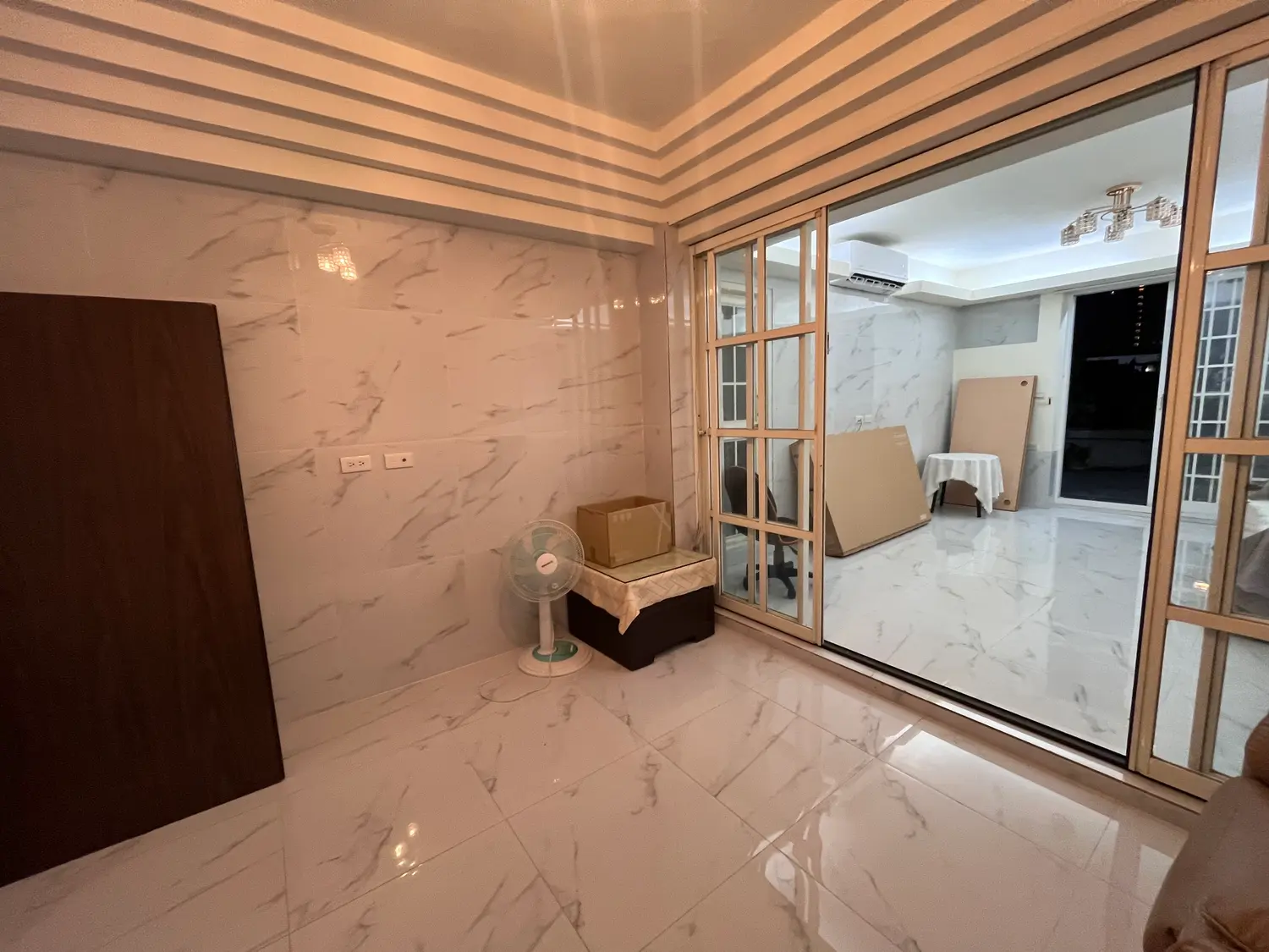 Studio apartment for rent TWD 25 000 - 10 ping - Shilin District,Taipei City slide 3