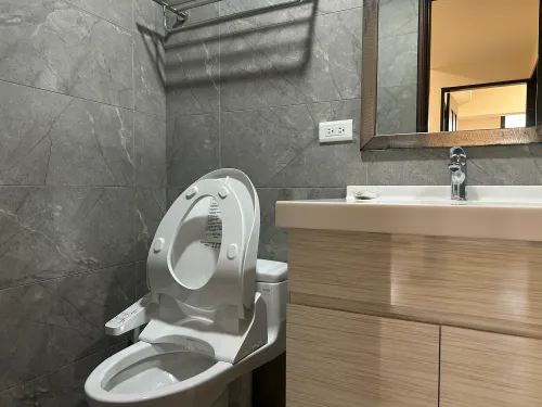 Apartment for rent TWD 20 000 - Section 2, Jijie Rd - 2 bedrooms