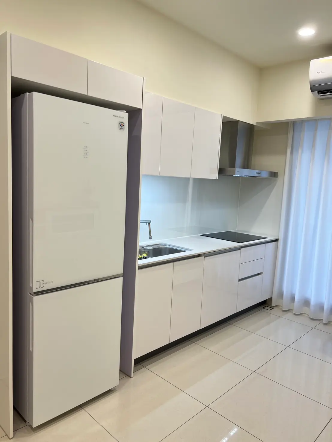 2 bedrooms apartment for rent in Wuqi District, Taichung City | NT$ 21 000 | 22 ping slide 8