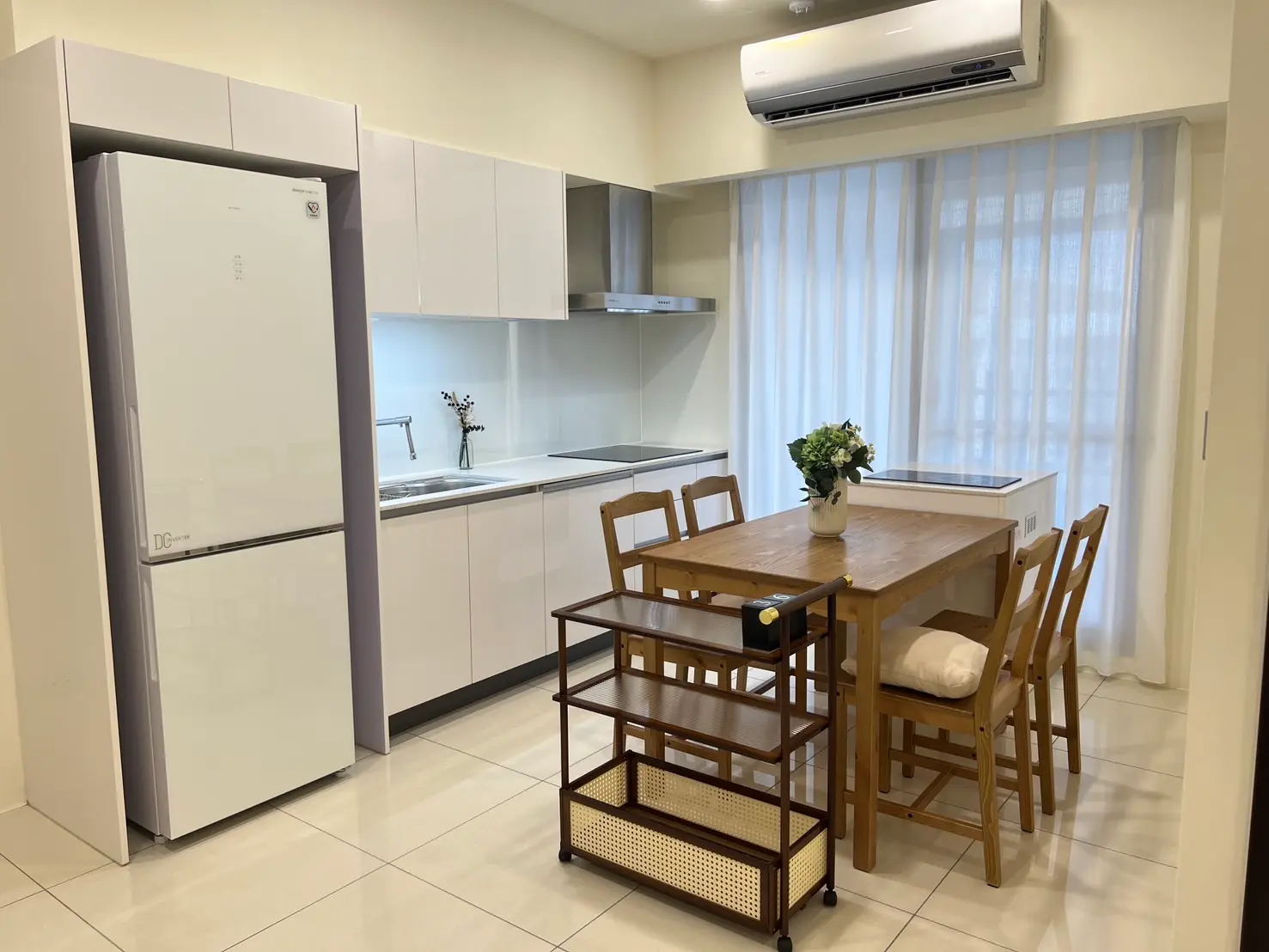 2 bedrooms apartment for rent in Wuqi District, Taichung City | NT$ 21 000 | 22 ping slide 2