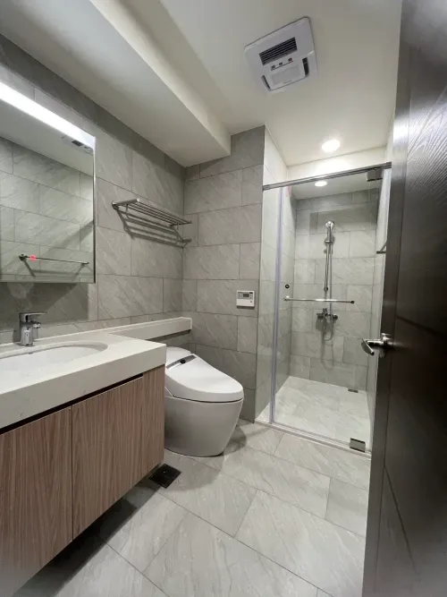 2 bedrooms apartment for rent in Wuqi District, Taichung City | NT$ 21 000 | 22 ping slide 3