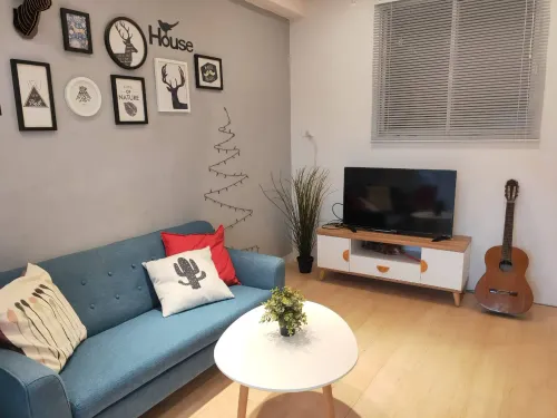 4 bedrooms apartment for rent TWD 10 500 - 40 ping - Zhongzheng District,Taipei City slide 3