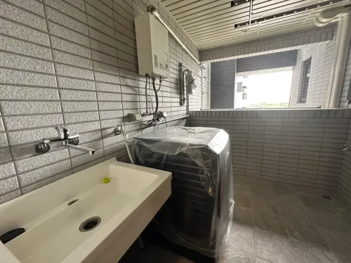 3 bedrooms apartment for rent in Wuri District, Taichung City | NT$ 38 000 | 25 ping slide 7