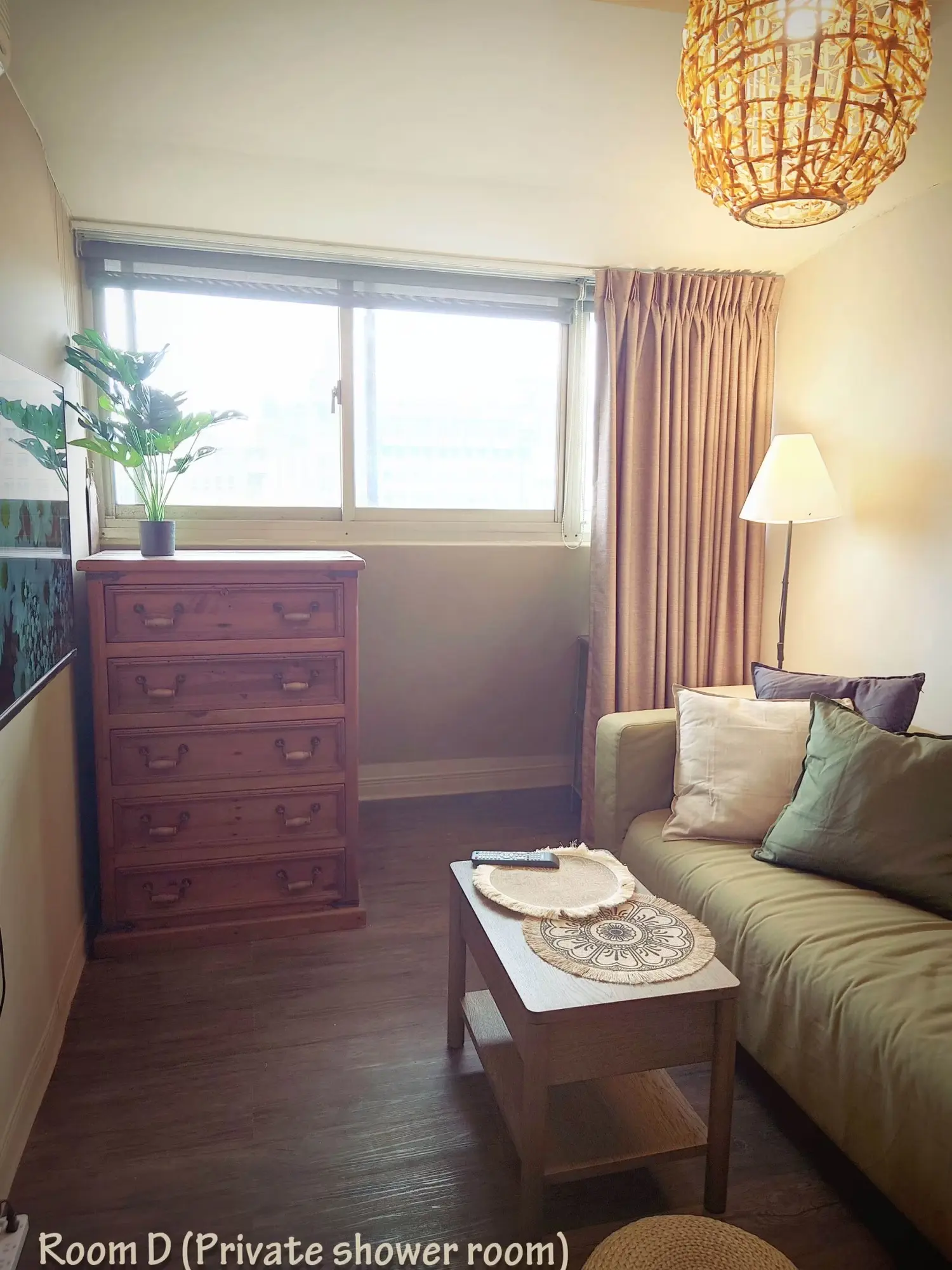 Private room for rent TWD 19 800 - 8 ping - Zhongzheng District,Taipei City slide 3