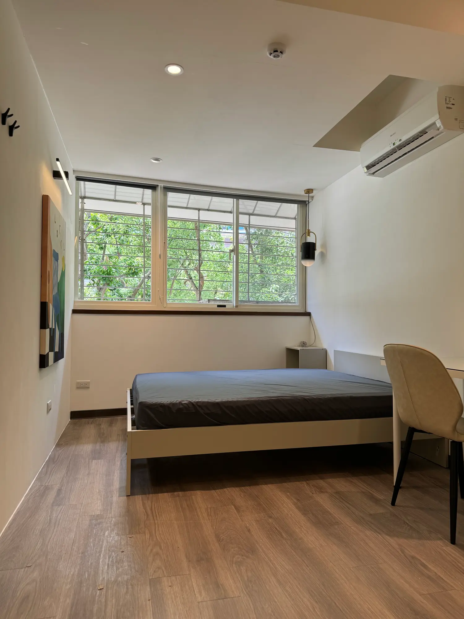 Room for rent in Zhongshan District, Taipei City | NT$ 17 500 | 4 ping slide 2