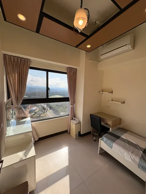 Apartment for rent TWD 29 000 - Wenhua 1st Road - 3 bedrooms