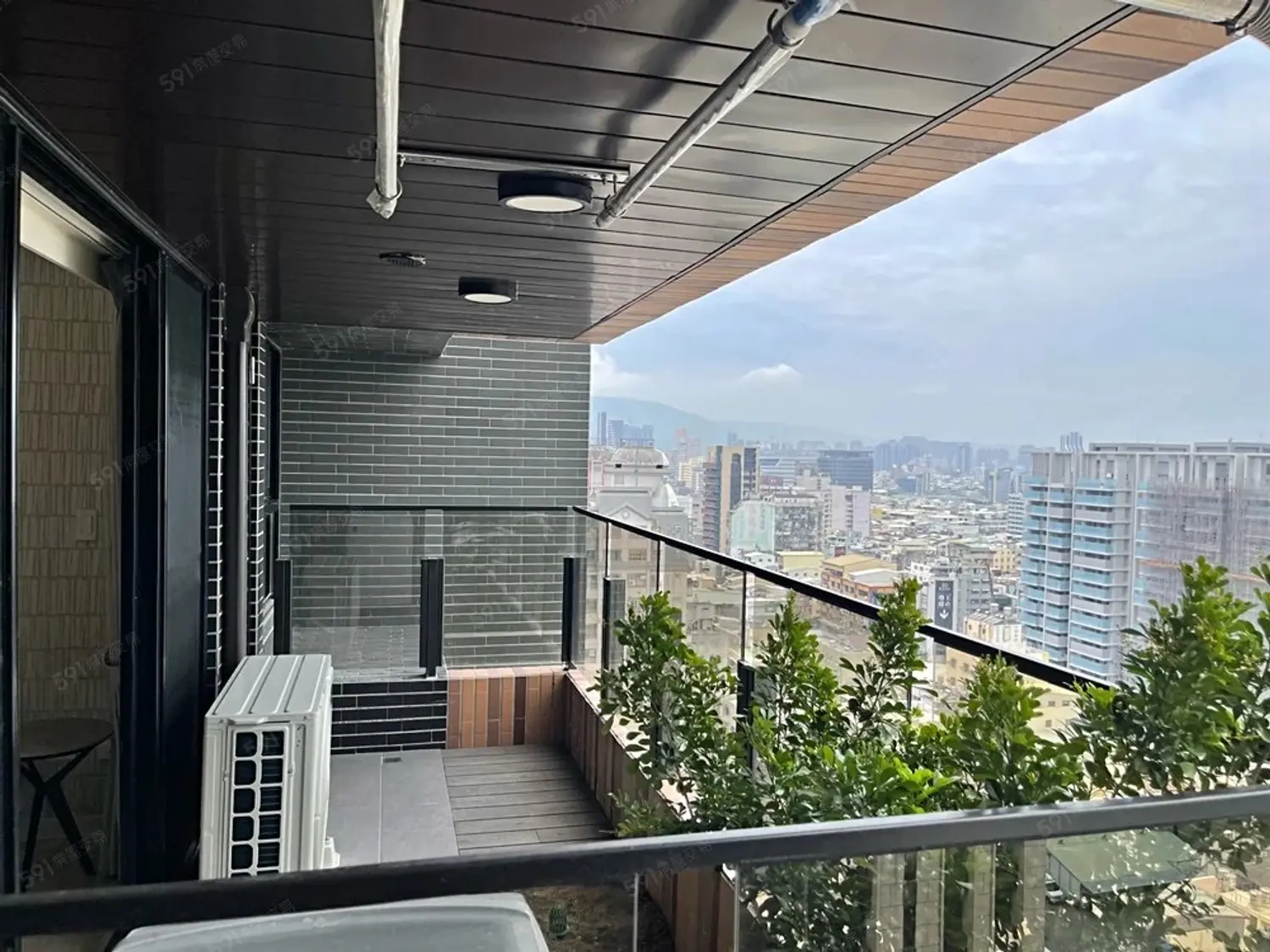 2 bedrooms apartment for rent TWD 32 000 - 28 ping - Sinsing District,Kaohsiung City slide 6