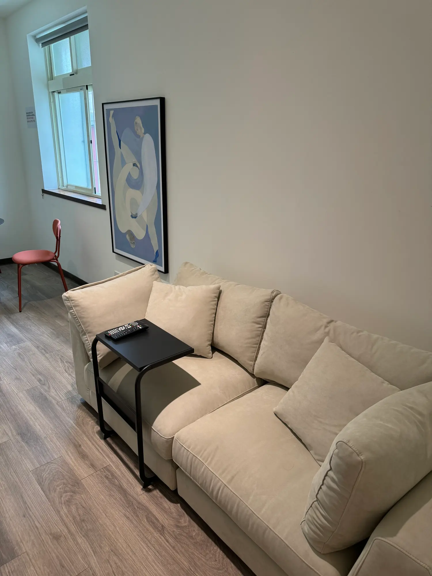 Room for rent in Zhongshan District, Taipei City | NT$ 17 500 | 4 ping slide 18