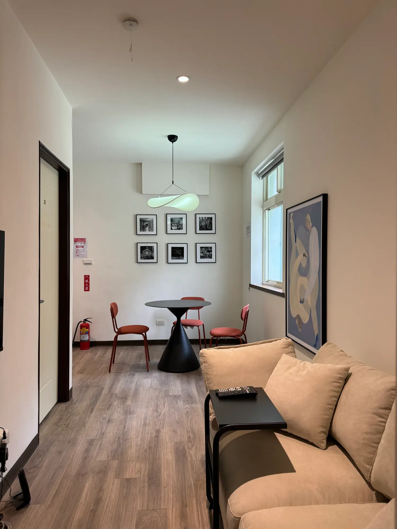 Room for rent in Zhongshan District, Taipei City | NT$ 17 500 | 4 ping slide 19