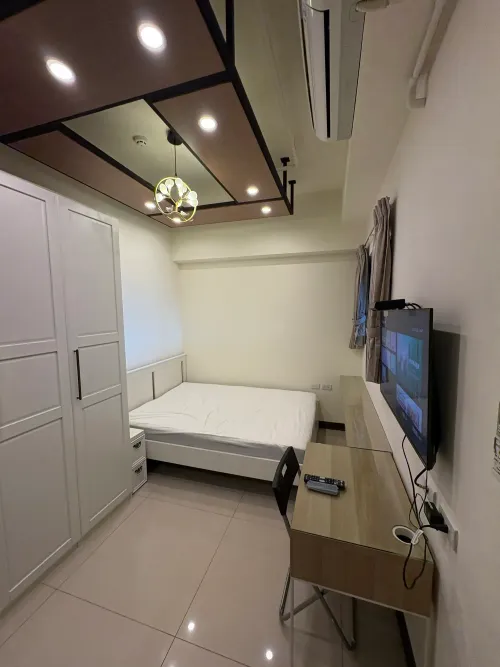 Apartment for rent TWD 29 000 - Wenhua 1st Road - 3 bedrooms
