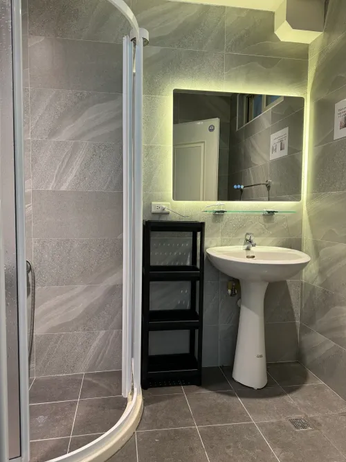 Room for rent NT$ 16 000 - Lane 267, Section 2, Bade Rd - 5 bedrooms