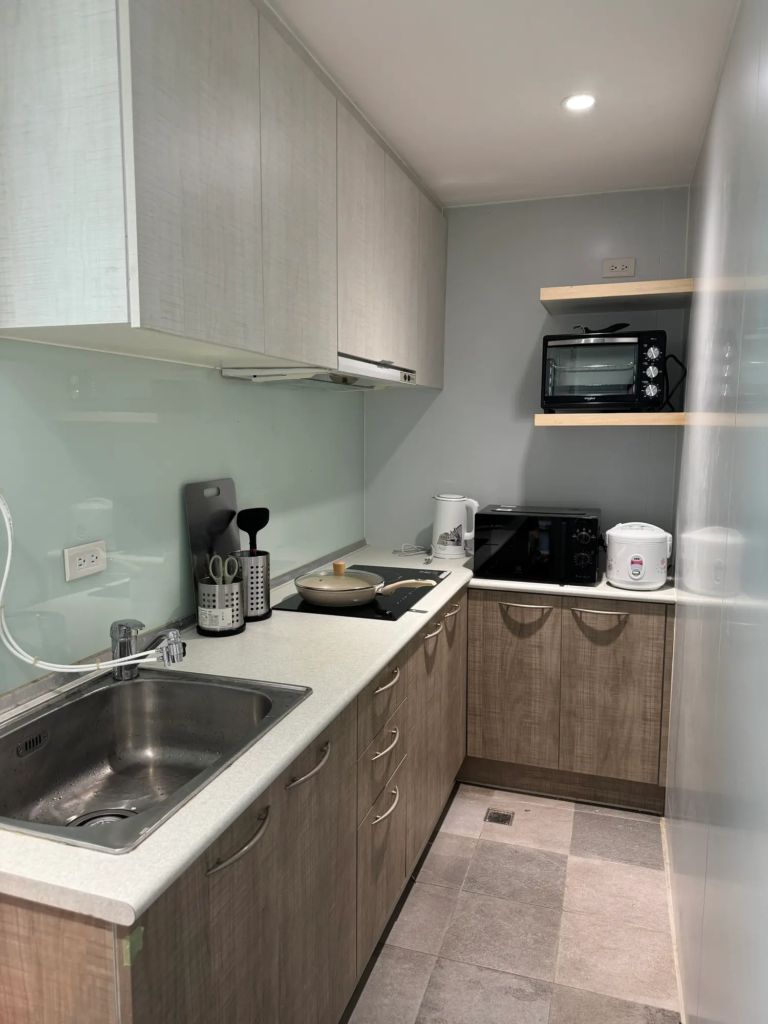 Room for rent in Taipei City, Zhongshan District | NT$ 16 000 | 3 ping slide 11