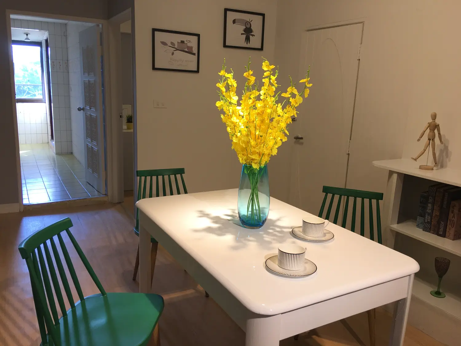 4 bedrooms apartment for rent TWD 10 500 - 40 ping - Zhongzheng District,Taipei City slide 1