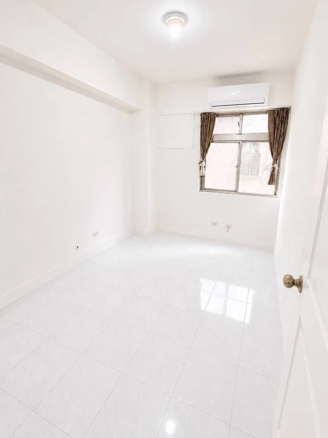 2 bedrooms apartment for rent in Xizhi District, New Taipei City | NT$ 25 000 | 25 ping slide 6