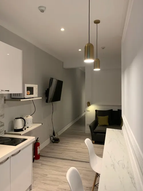 台北市, 中正區分租套房、雅房出租 | NT$ 13 500 | 3 坪 slide 13