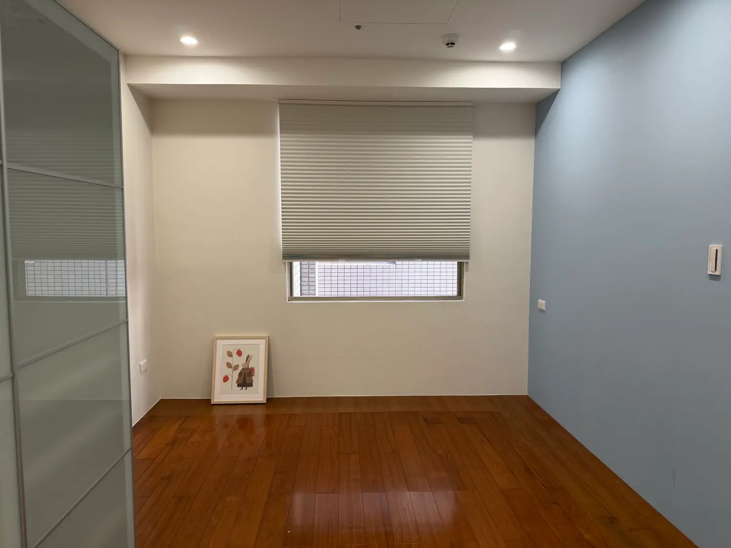 4 bedrooms apartment for rent TWD 60 000 - 35 ping - Xitun District, Taichung City slide 0