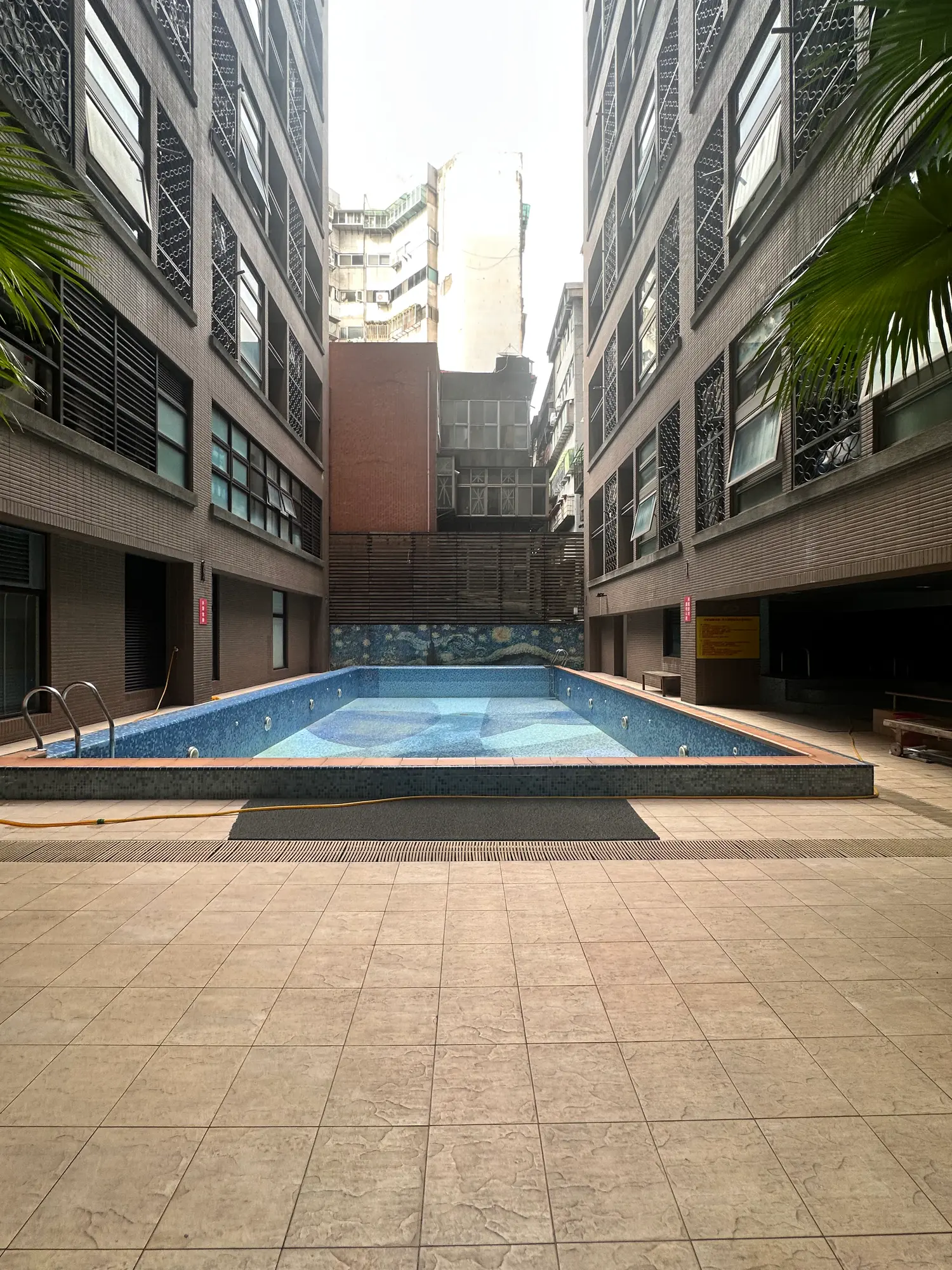 1 room apartment for rent in Xinyi District, Taipei City | NT$ 38 600 | 7 ping slide 12