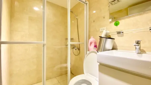 Private room for rent TWD 19 000 -  - 1 room