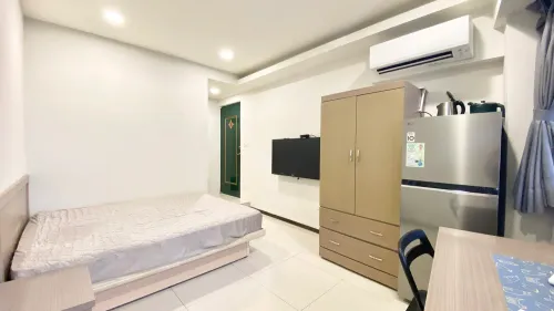 Private room for rent TWD 19 000 -  - 1 room