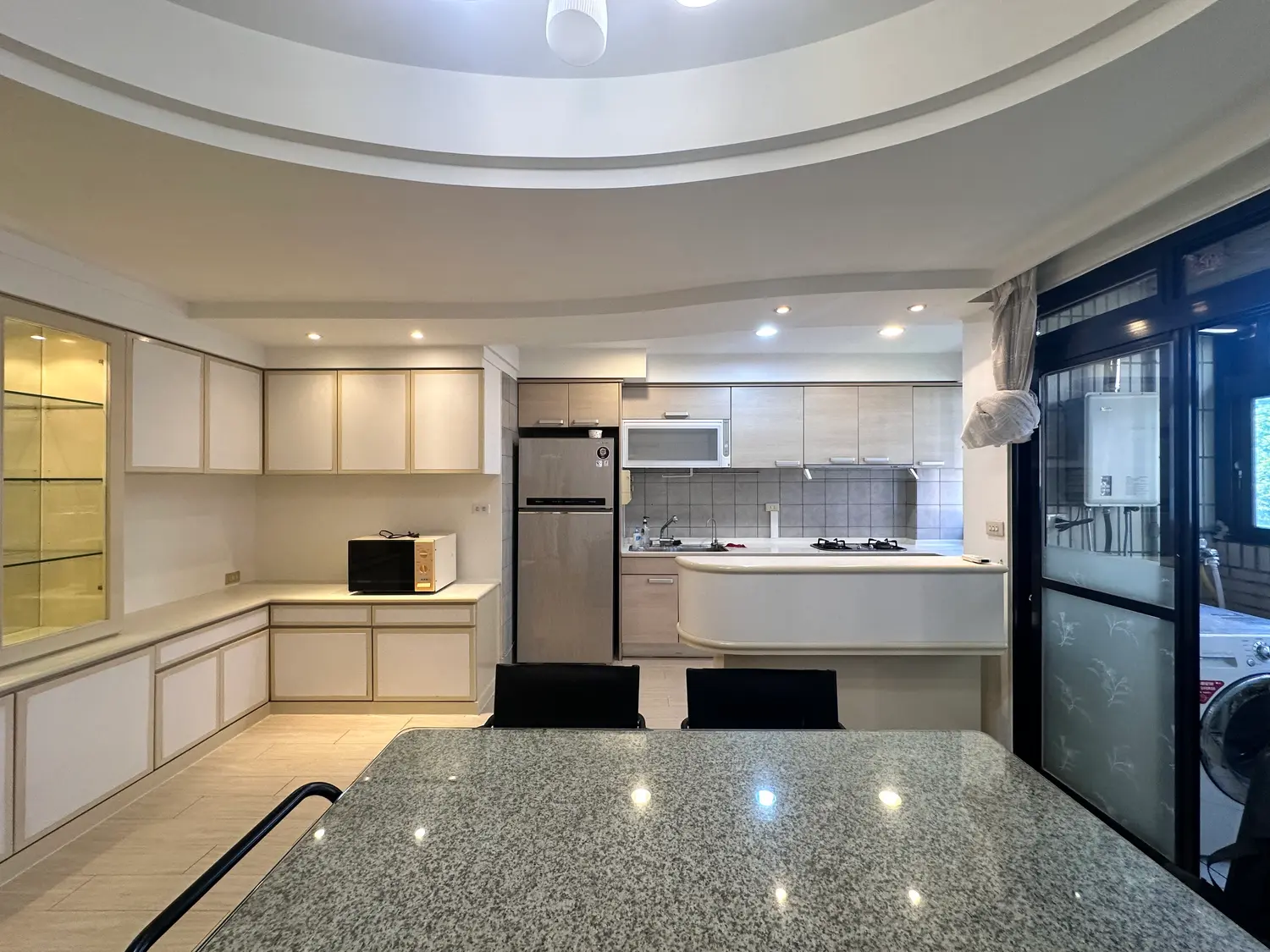 3 bedrooms apartment for rent in Xinyi District, Taipei City | NT$ 68 000 | 42 ping slide 5