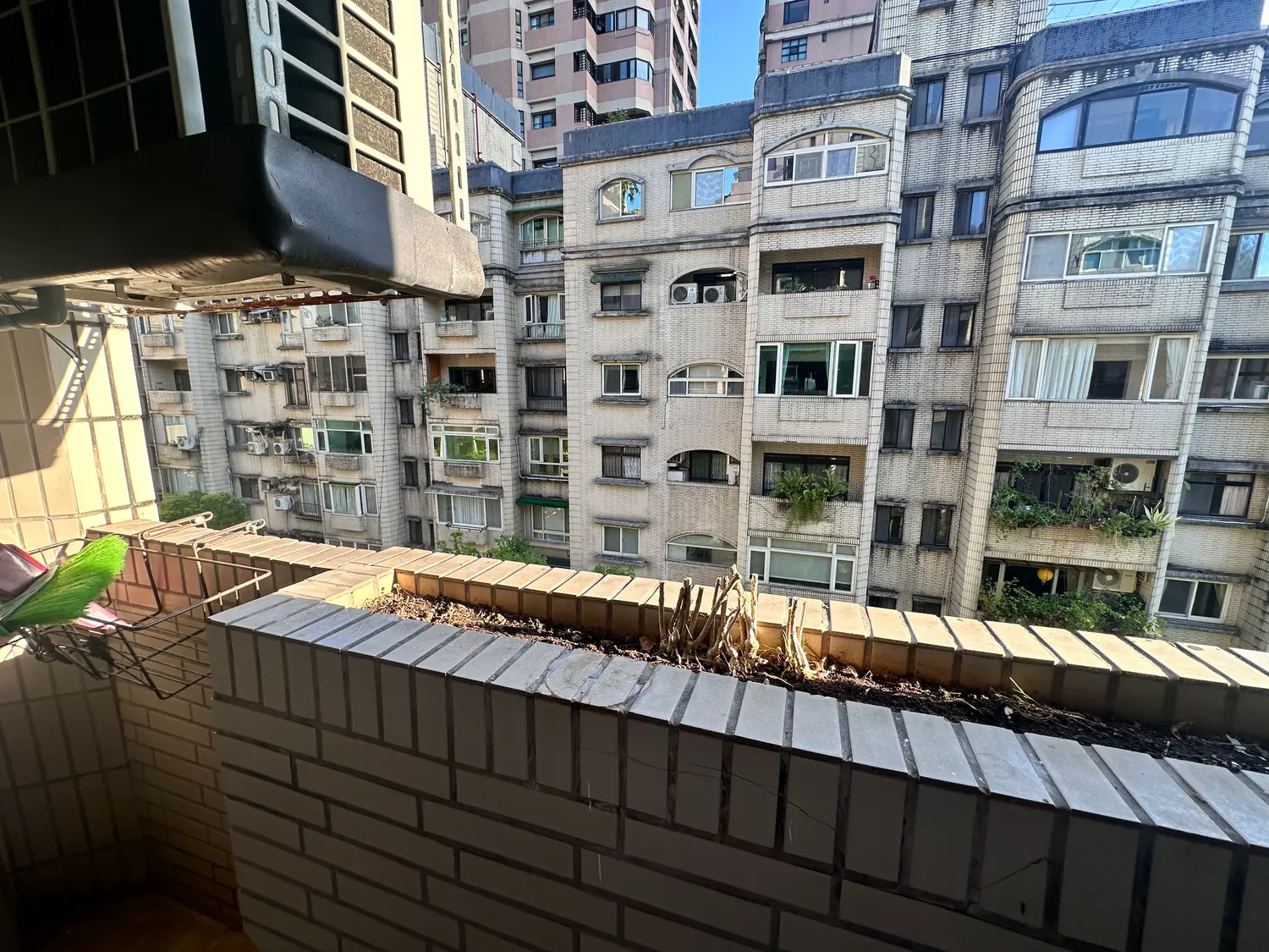3 bedrooms apartment for rent in Xinyi District, Taipei City | NT$ 68 000 | 42 ping slide 4