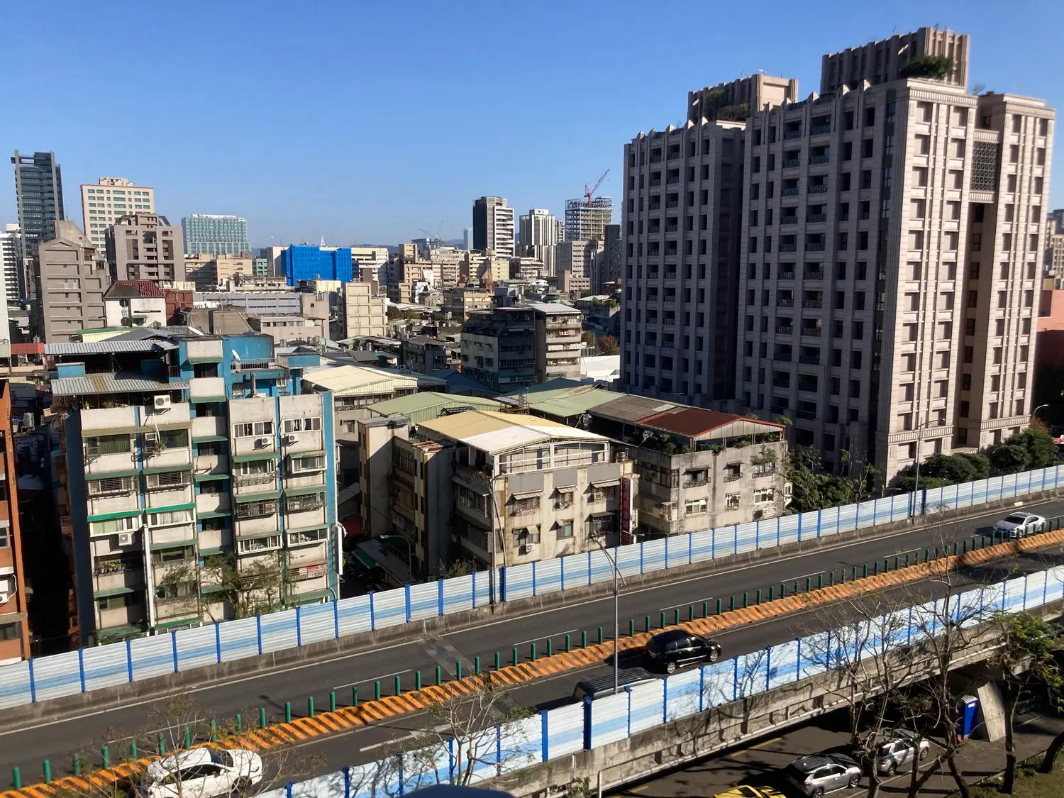 1 room apartment for rent TWD 19 600 - 9 ping - Zhongshan District, Taipei City slide 12