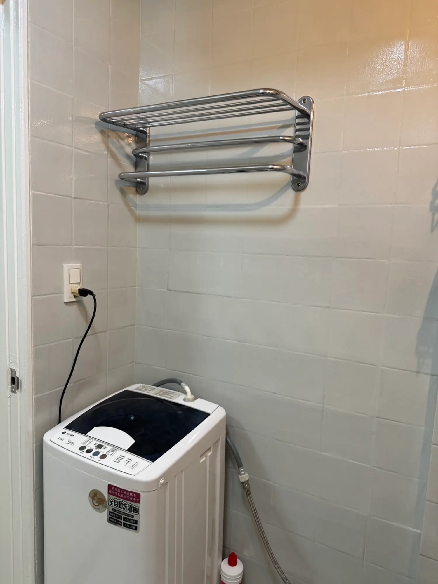 1 room apartment for rent TWD 19 600 - 9 ping - Zhongshan District, Taipei City slide 1