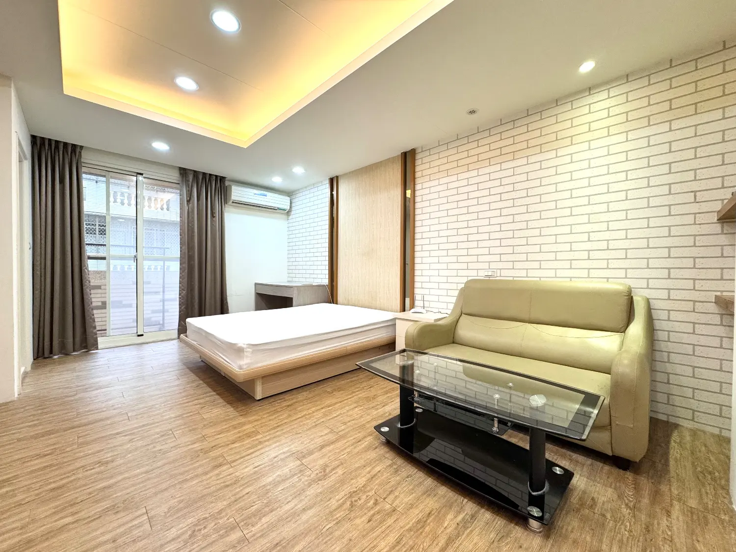 Private room for rent TWD 12 500 - 15 ping - Taichung City, Longjing District slide 0