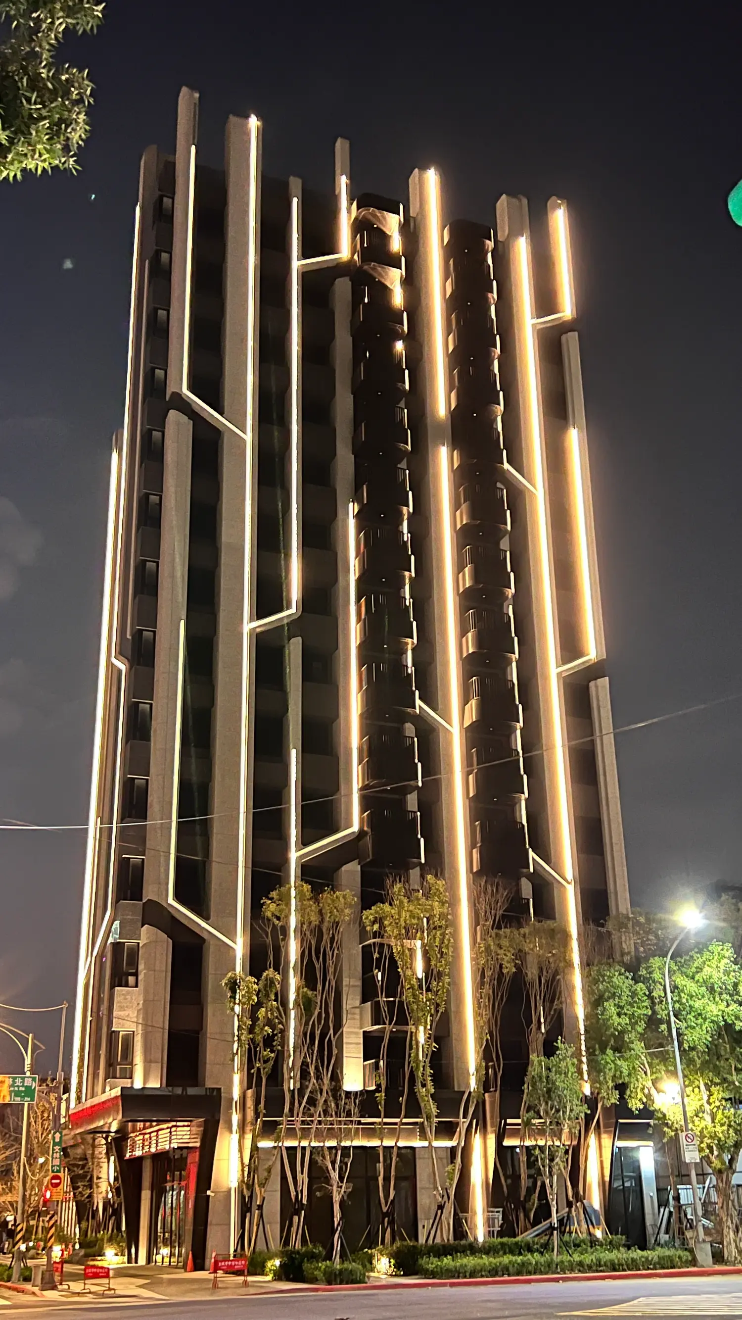 3 bedrooms apartment for rent TWD 78 000 - 25 ping - Beitou District, Taipei City slide 0