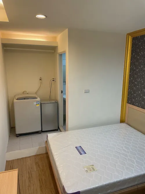 Private room for rent TWD 11 000 - 8 ping - Taipei City,Wanhua District slide 1