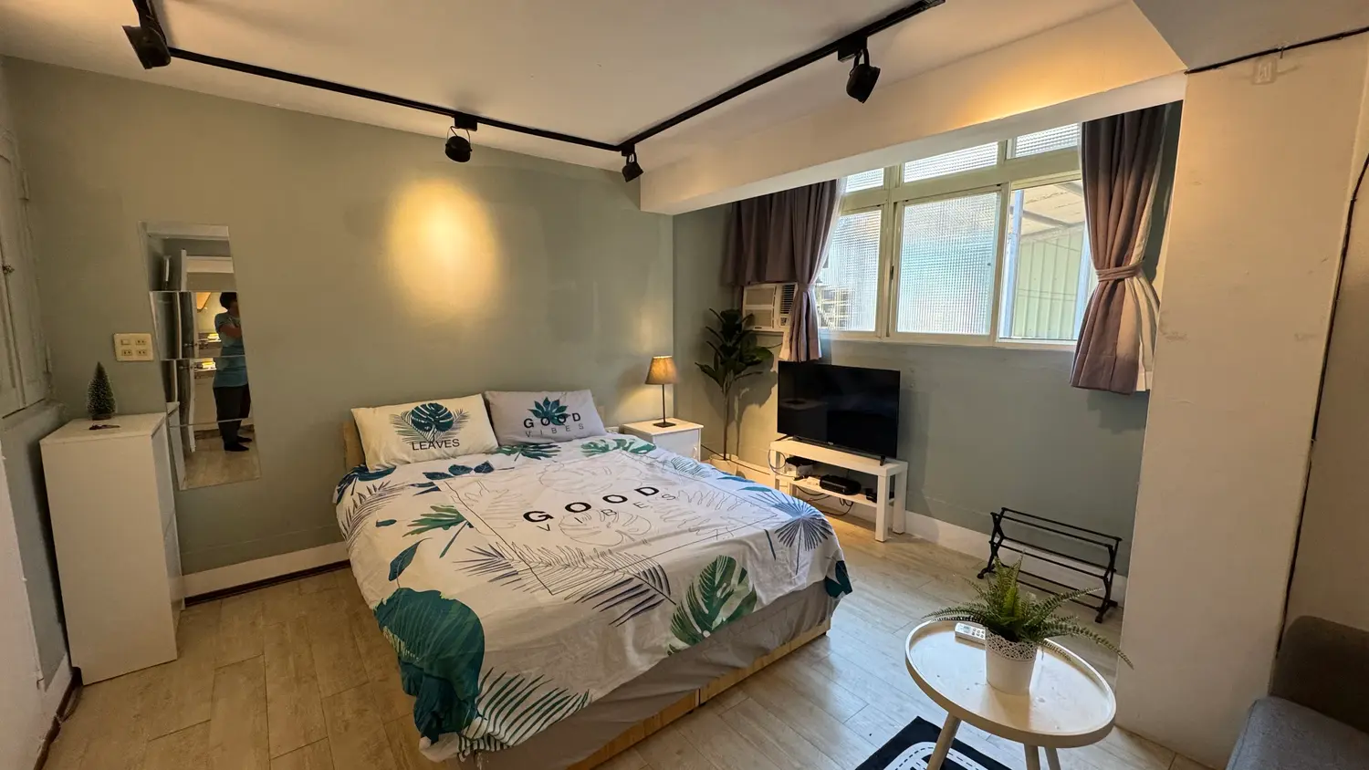Private room for rent TWD 23 500 - 12 ping - Wanhua District,Taipei City slide 1