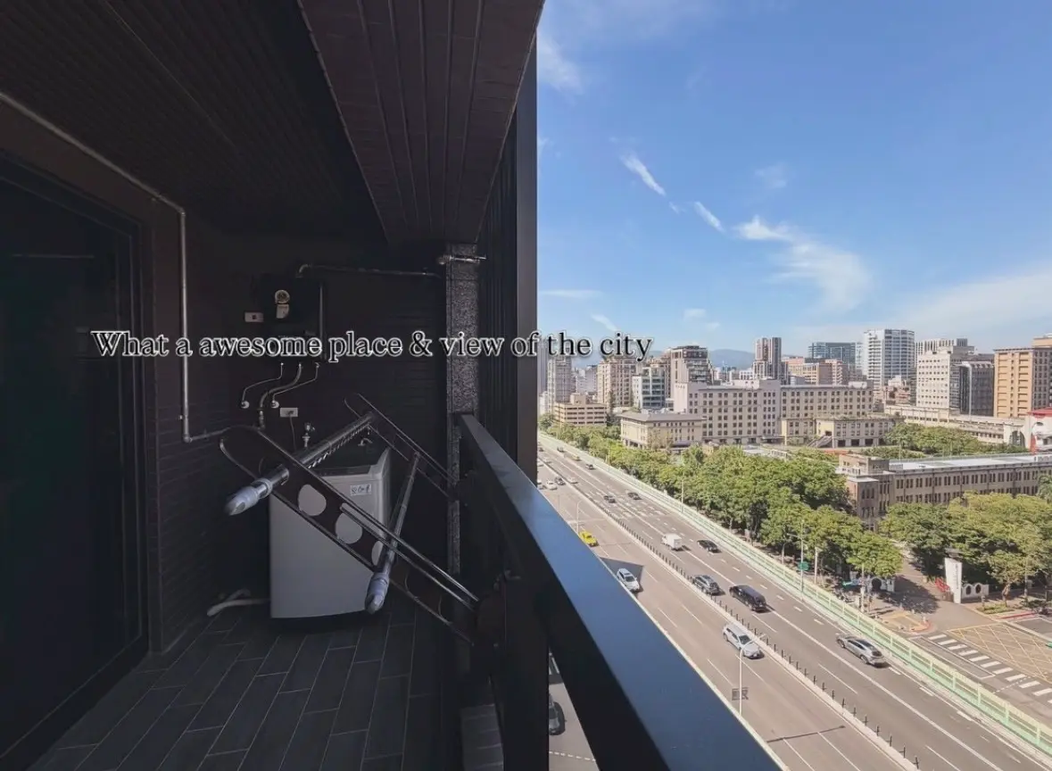 Studio apartment for rent in Zhongshan District, Taipei City | NT$ 68 000 | 16 ping slide 9