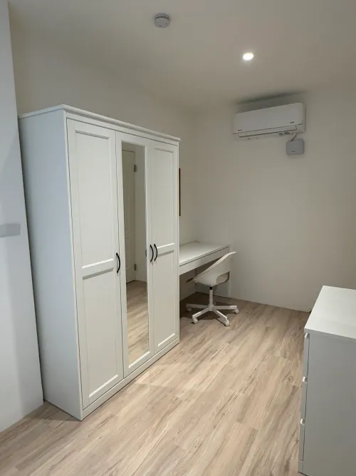Room for rent NT$ 14 500 - Ningbo W St - 4 bedrooms