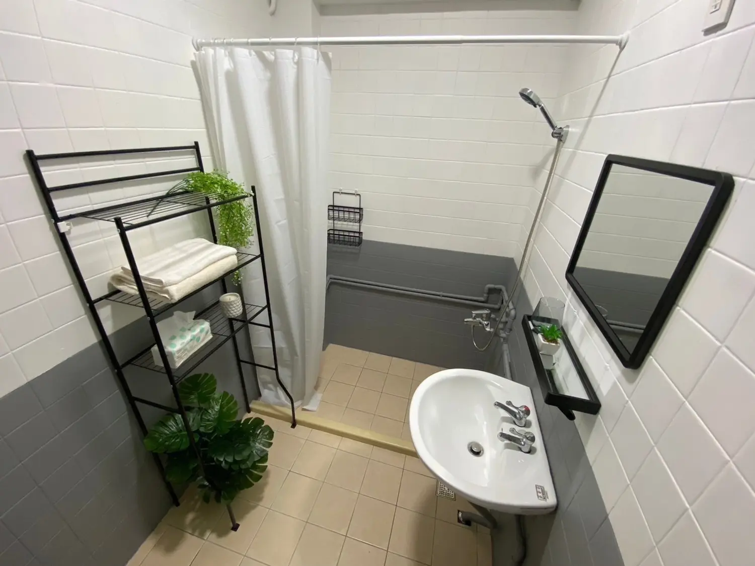 Private room for rent TWD 9 800 - 5 ping - Xinyi District,Taipei City slide 2