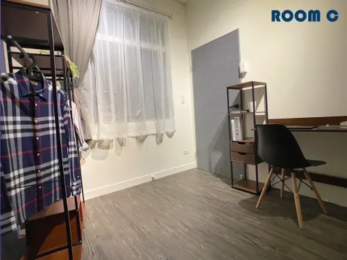 Private room for rent TWD 9 800 -  - 4 bedrooms