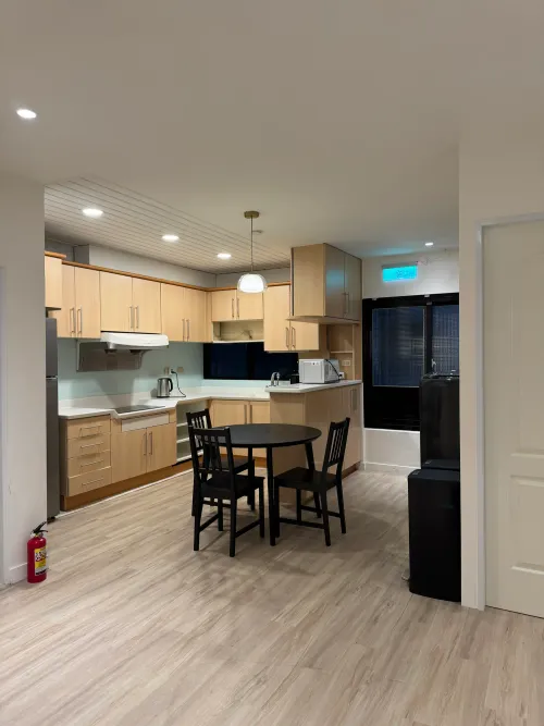 Room for rent NT$ 15 000 - Ningbo W St - 4 bedrooms