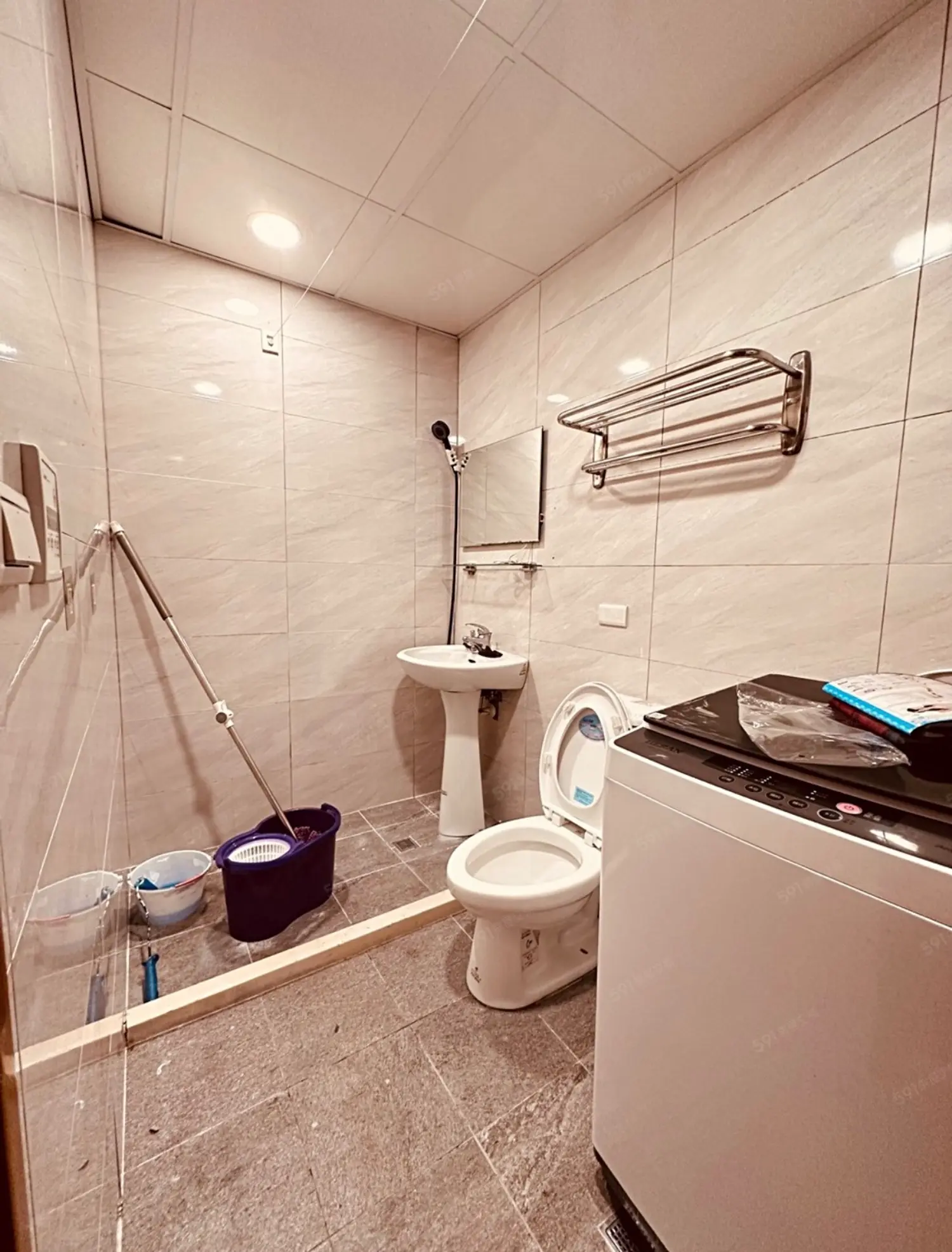 分租套房、雅房 出租 TWD 10 000 - 12 坪 - 大雅區, 台中市 slide 2