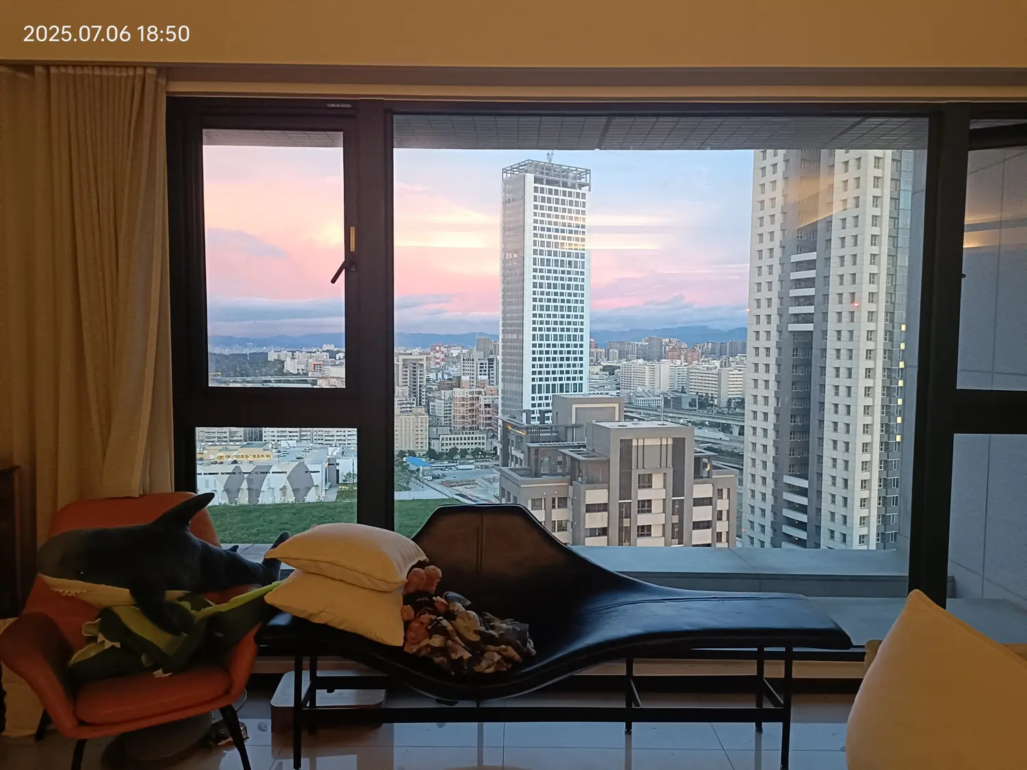 3 bedrooms apartment for rent TWD 76 000 - 102 ping - Linkou District,New Taipei City slide 0