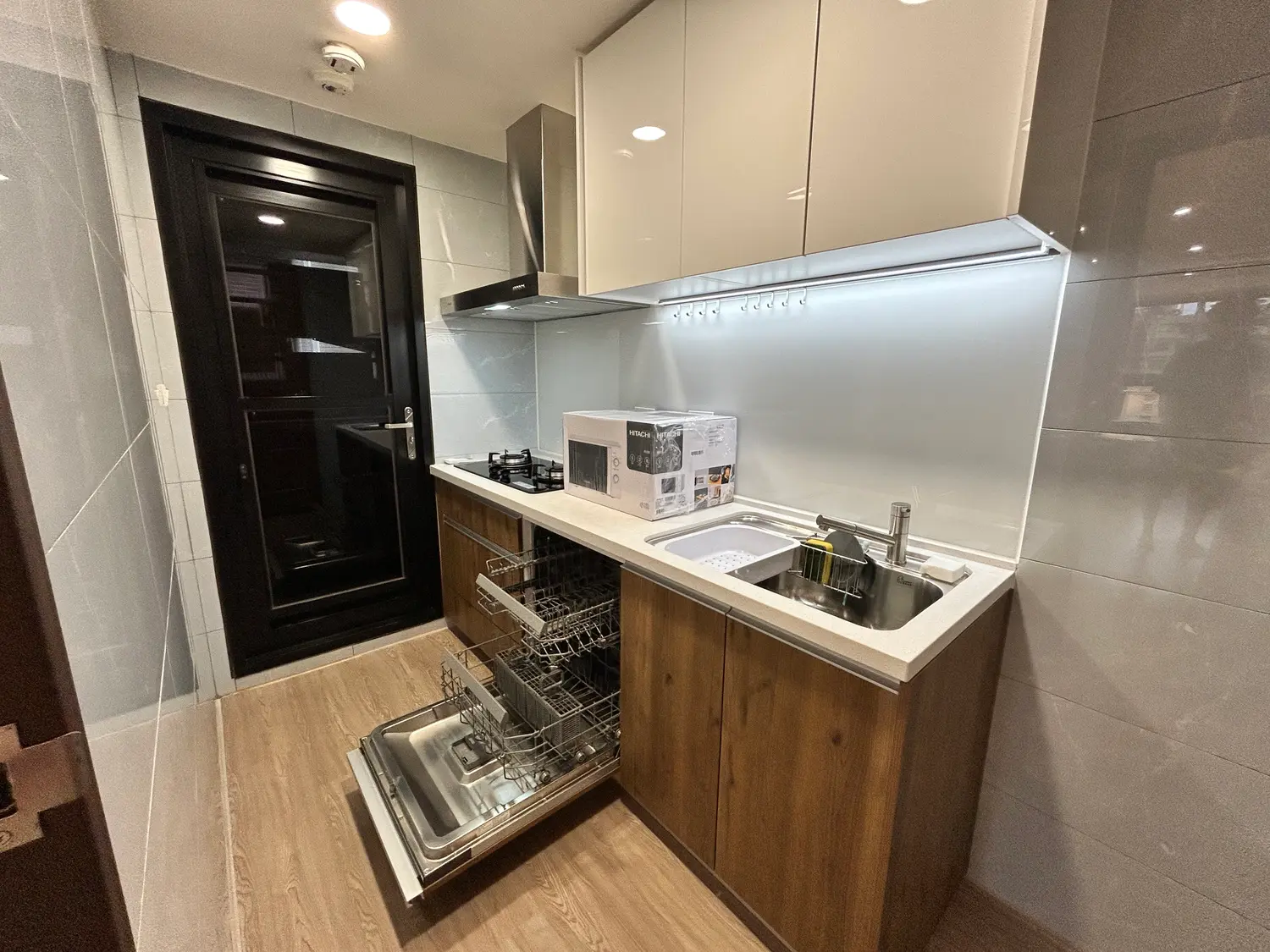 2 bedrooms apartment for rent TWD 38 000 - 19 ping - Linkou District, New Taipei City slide 2