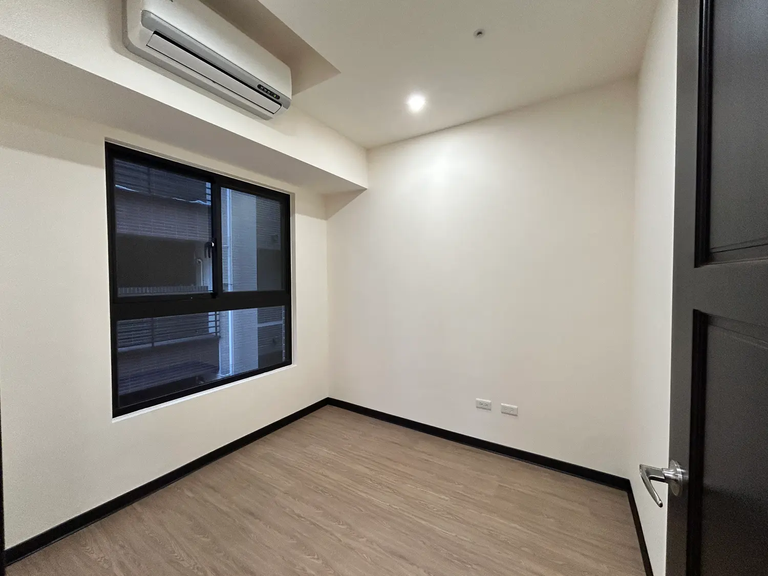 2 bedrooms apartment for rent TWD 38 000 - 19 ping - Linkou District, New Taipei City slide 4