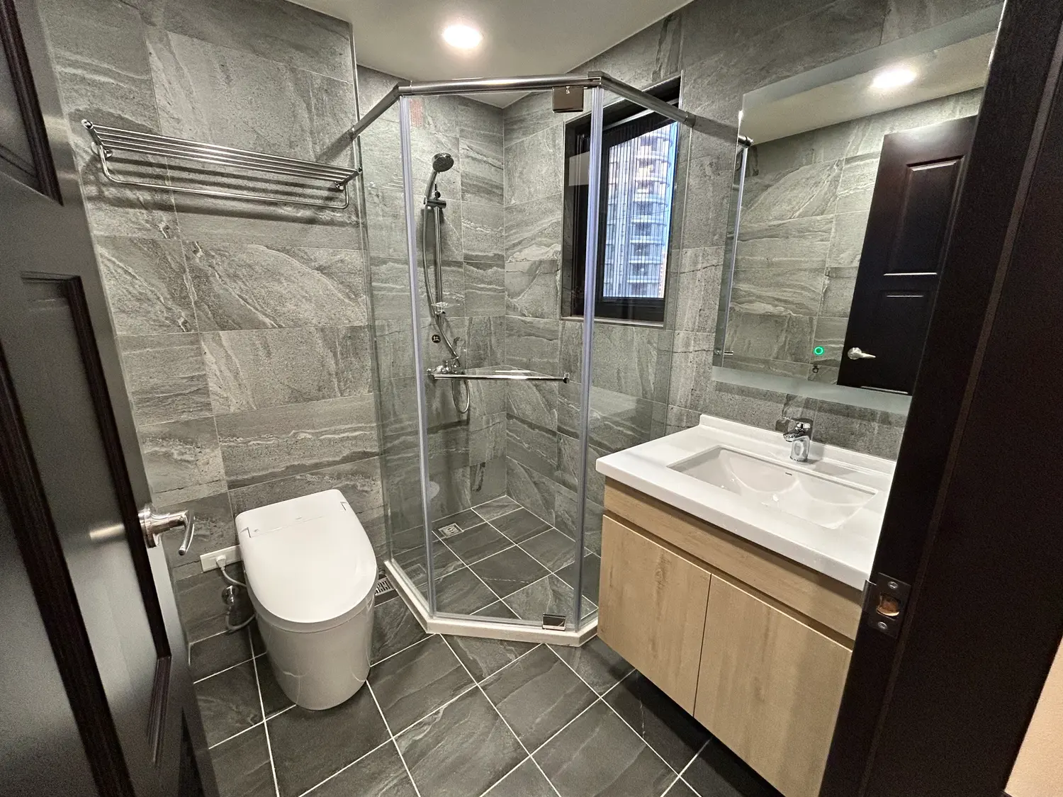 2 bedrooms apartment for rent TWD 38 000 - 19 ping - Linkou District, New Taipei City slide 7