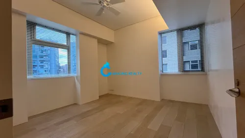 3 bedrooms apartment for rent in Zhongshan District, Taipei City | NT$ 220 000 | 54 ping slide 7